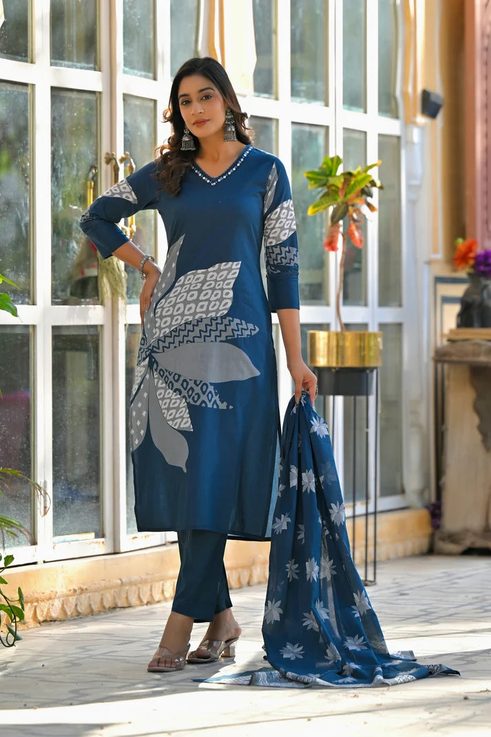Amethyst Bloom Printed Kurta Set with Dupatta