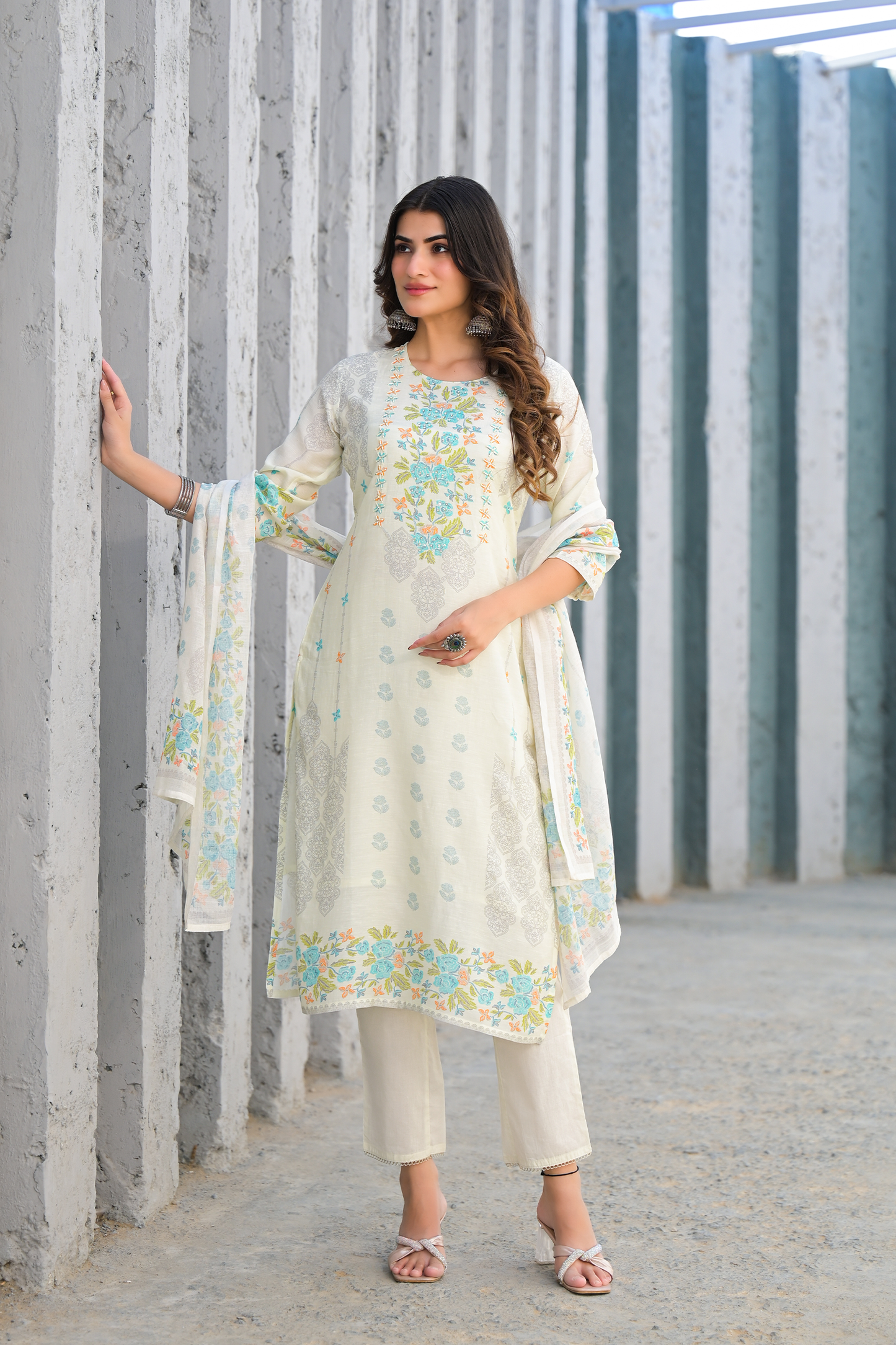 Soft Pink Floral Embroidered Three-Piece Suit Set
