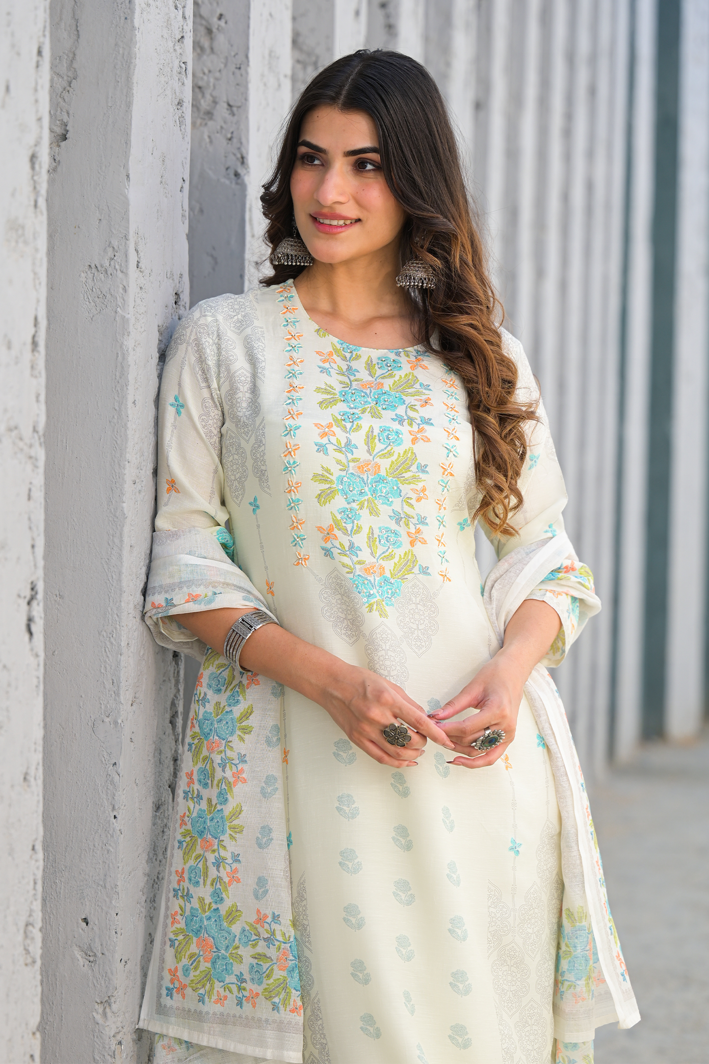 Soft Pink Floral Embroidered Three-Piece Suit Set