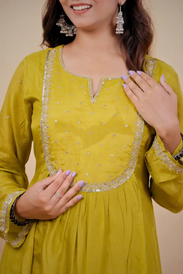 Classic Heena Green Embroidered Suit Set with Dupatta