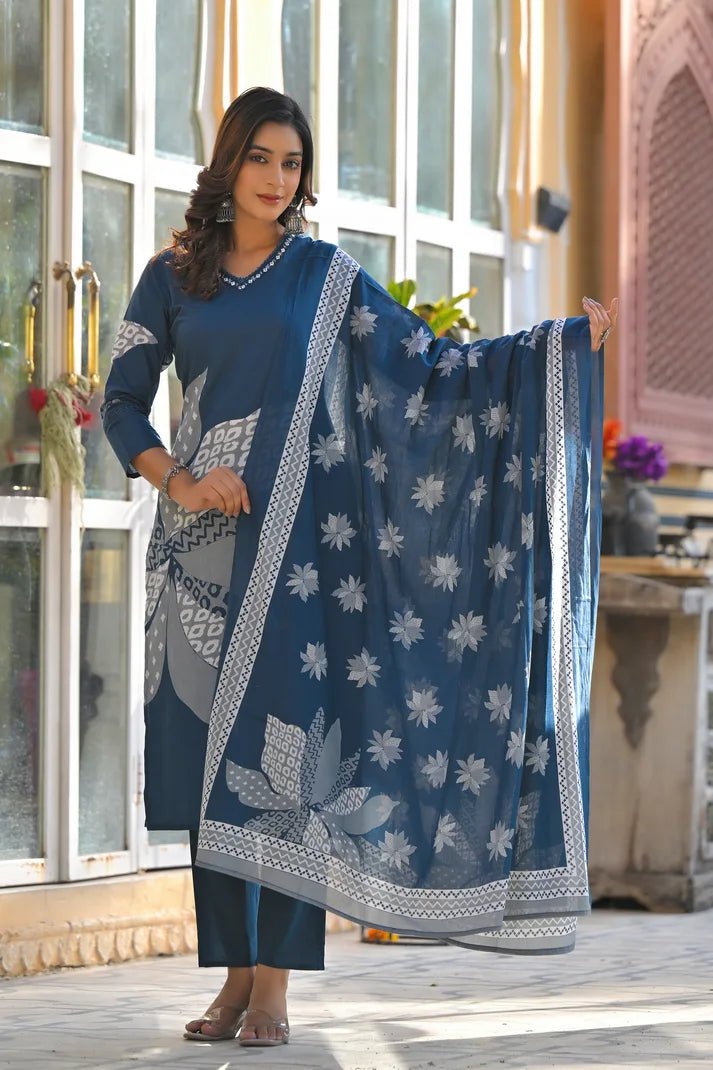 Amethyst Bloom Printed Kurta Set with Dupatta - Qurbat