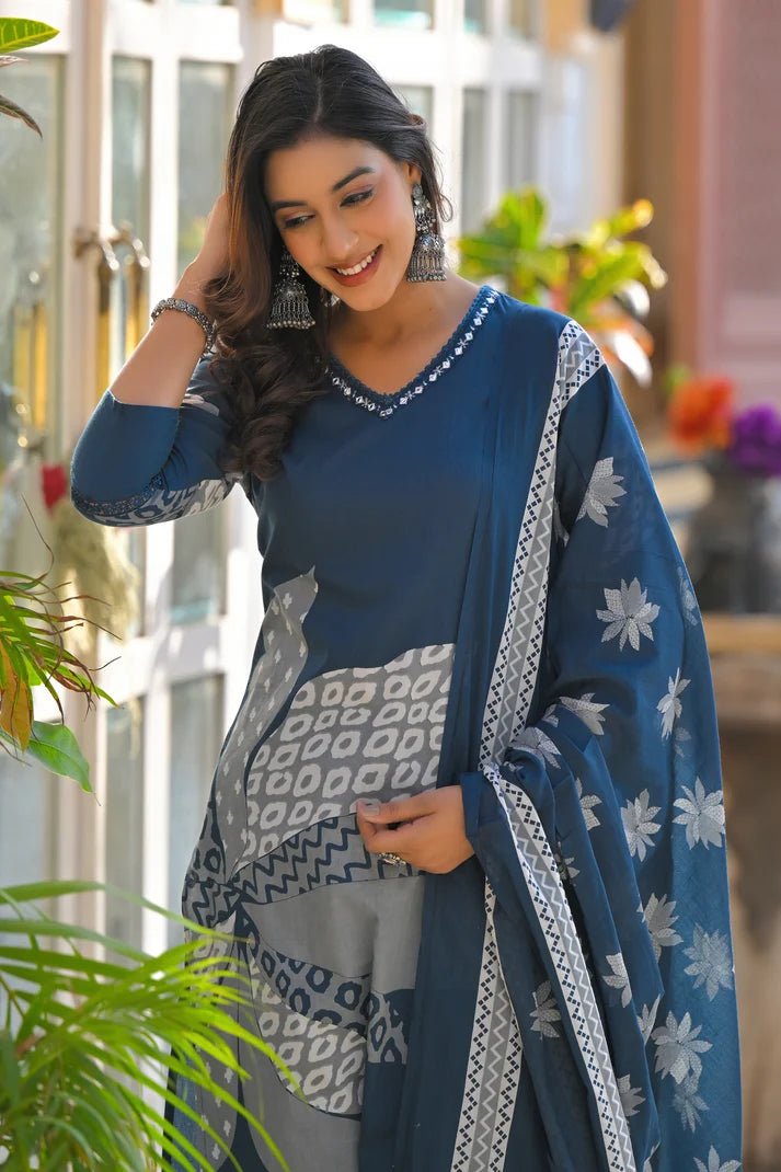 Amethyst Bloom Printed Kurta Set with Dupatta - Qurbat