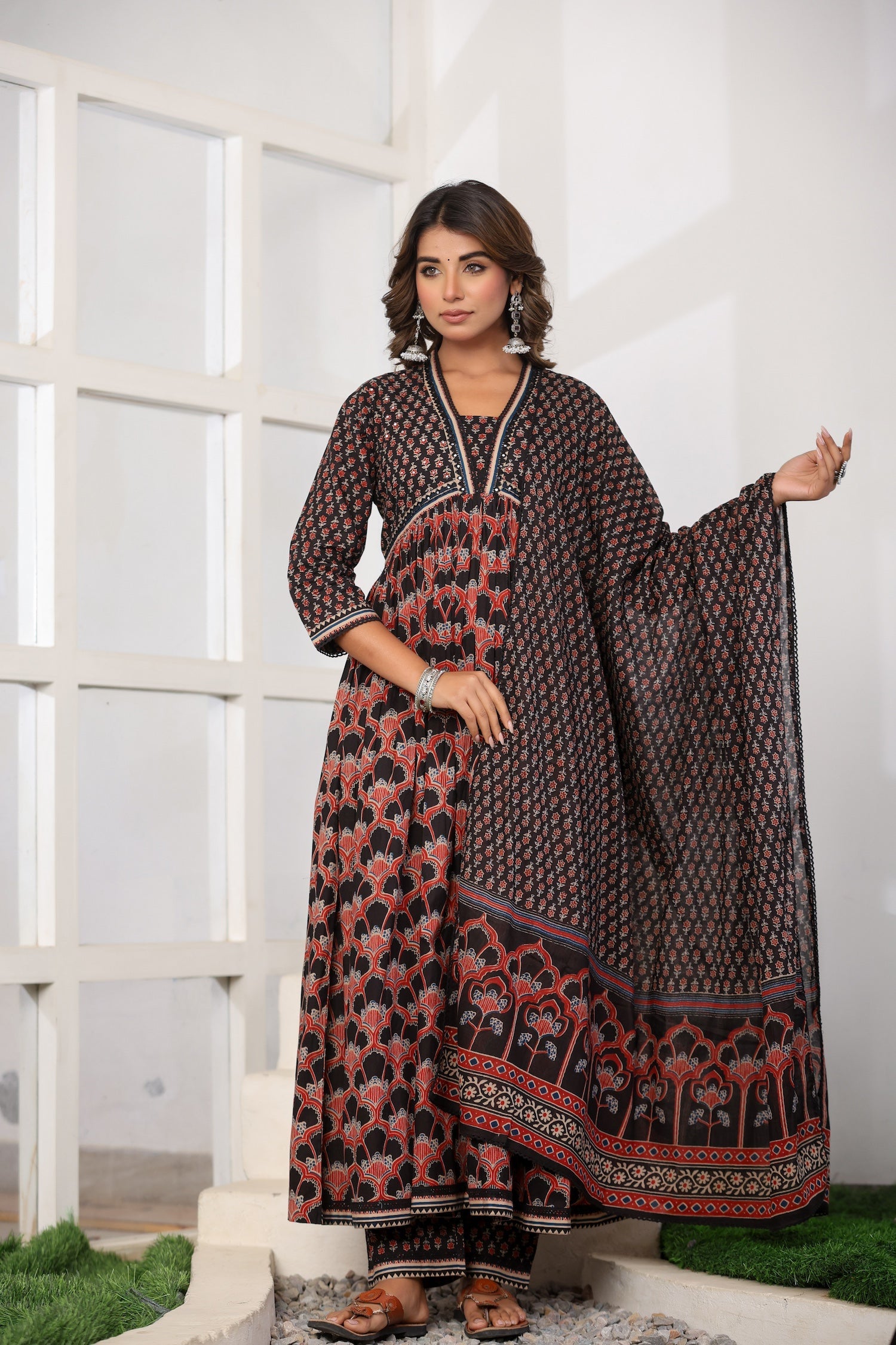 Black Printed Cotton Suit Set - Qurbat