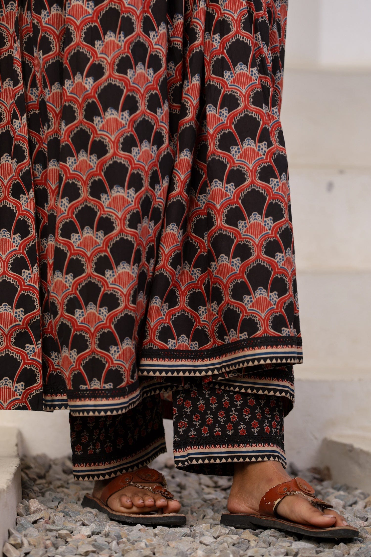 Black Printed Cotton Suit Set - Qurbat