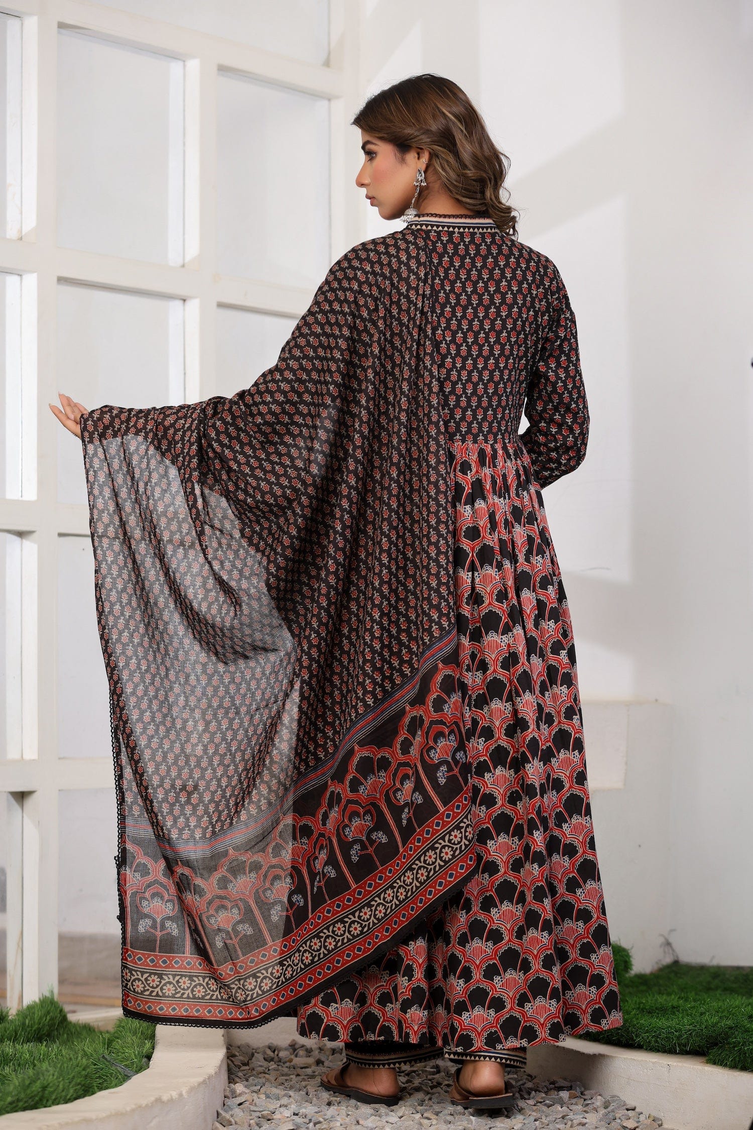 Black Printed Cotton Suit Set - Qurbat