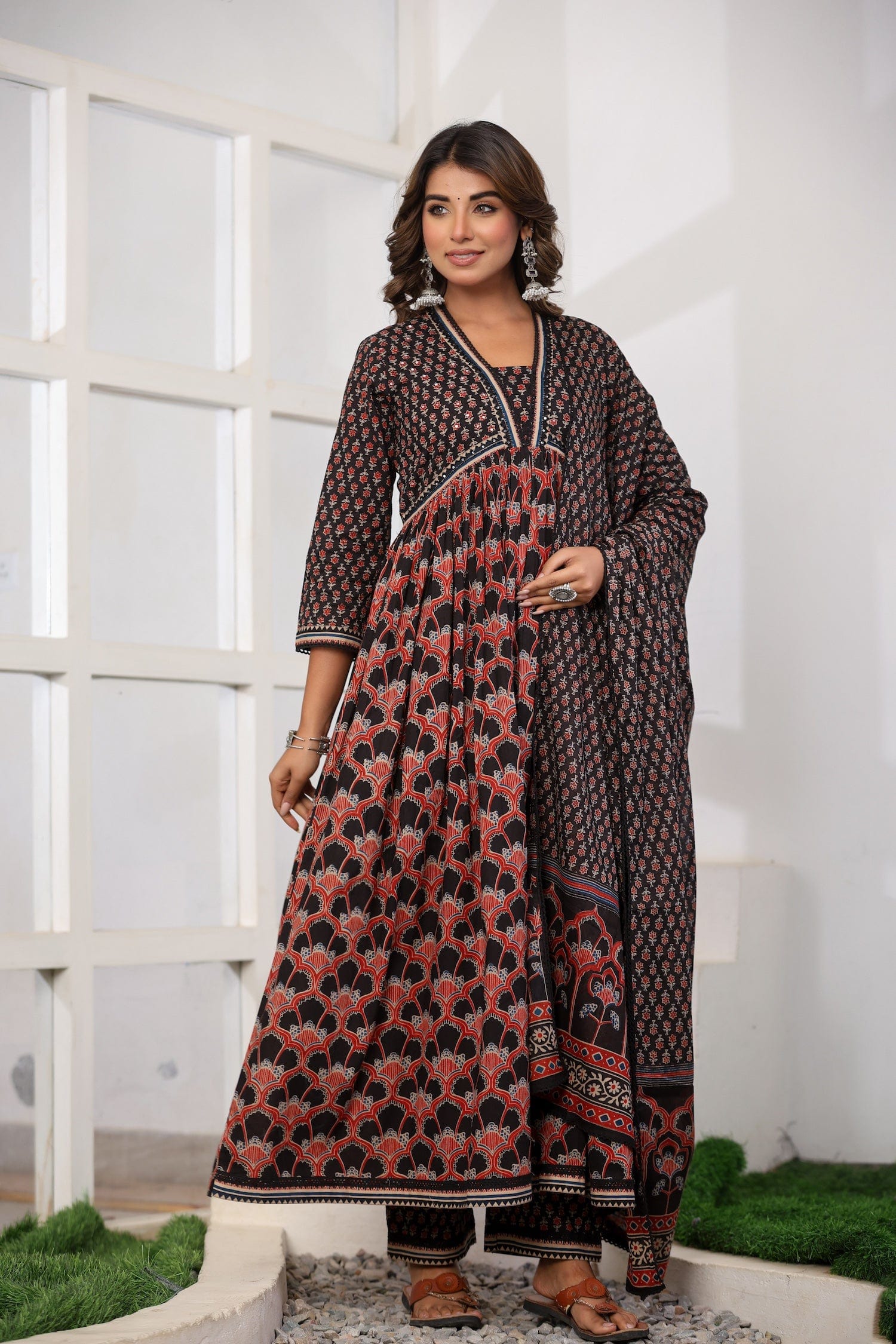 Black Printed Cotton Suit Set - Qurbat
