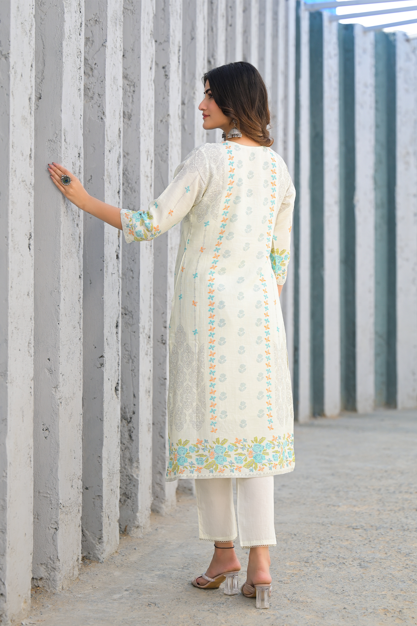 Soft Pink Floral Embroidered Three-Piece Suit Set