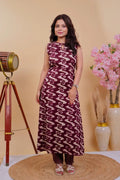 Wine Ikat Print Sleeveless Kurta Set with Bandhani Dupatta - Qurbat