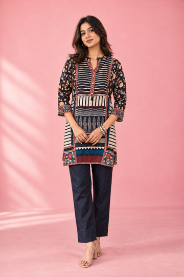 Black & Cream Crepe Ethnic Fusion Printed Straight Kurta