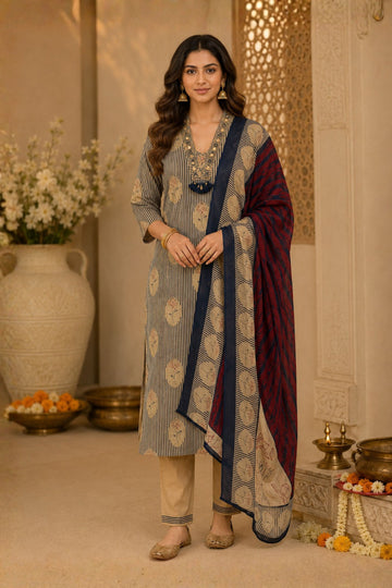 Women's Navy Blue Printed Kurta with Straight Pants