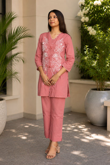 Women's Dusty Pink Embroidered Straight Kurta