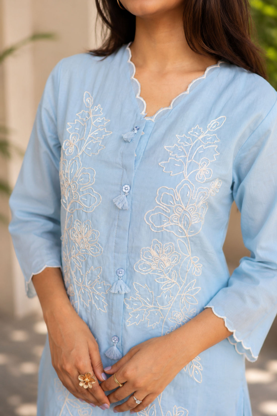 Women's Blue Embroidered Straight Kurta