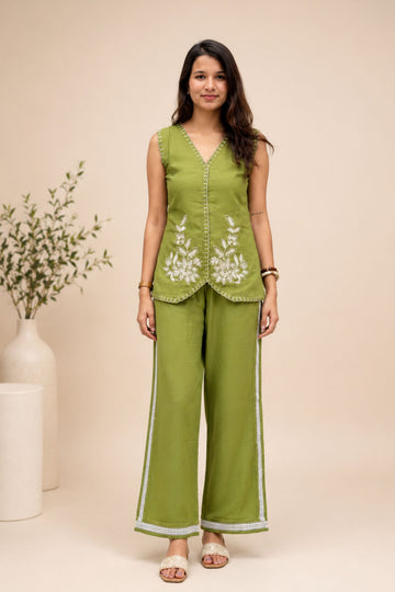 Women's Green Embroidered Sleeveless Co-Ord Set