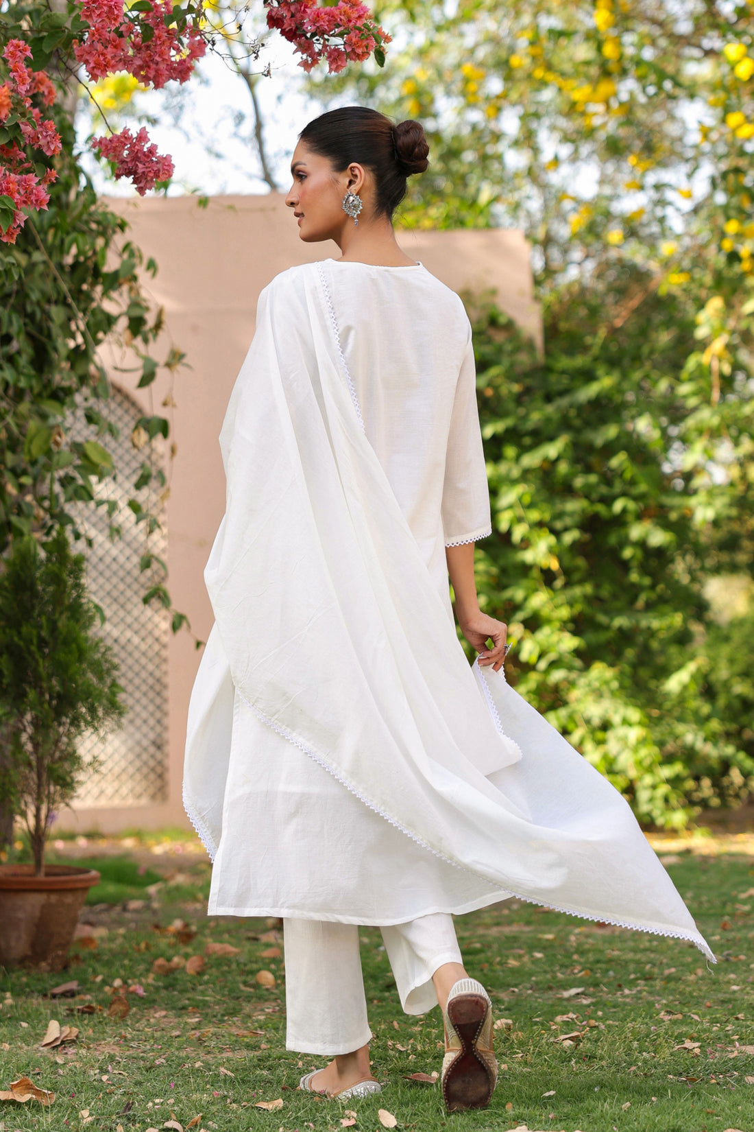 White Bloom Chikankari Suit Set