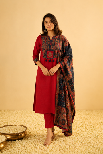 Women's Maroon Printed Straight Kurta Set with Dupatta