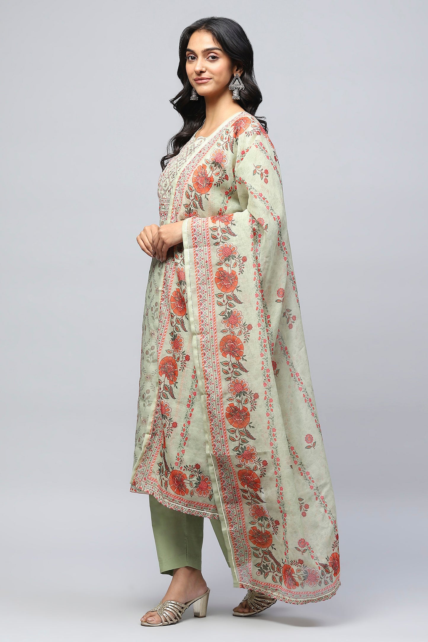 Green Printed Suit Set for Women with Hand Embroidery – Elegant & Chic