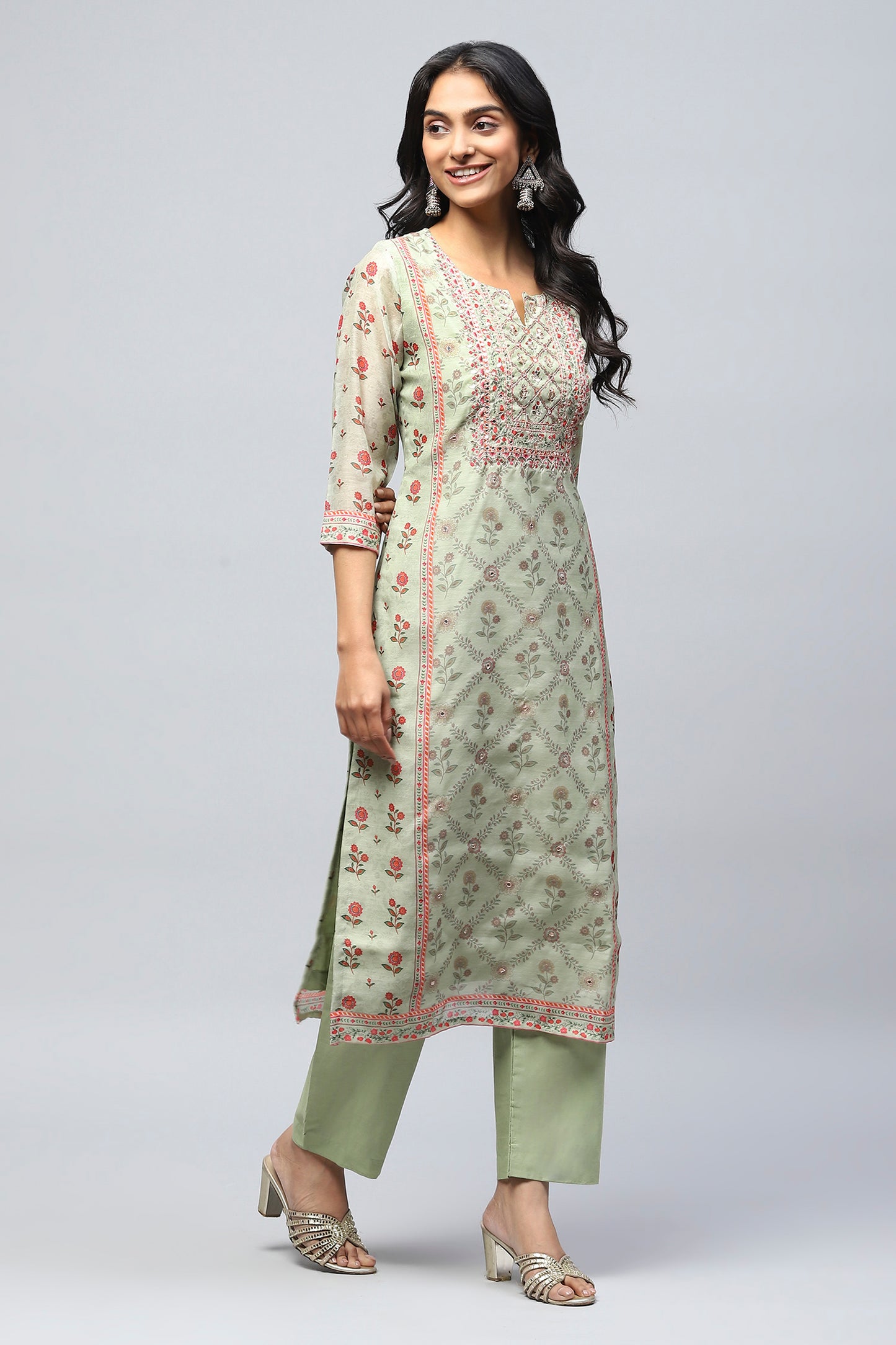 Green Printed Suit Set for Women with Hand Embroidery – Elegant & Chic