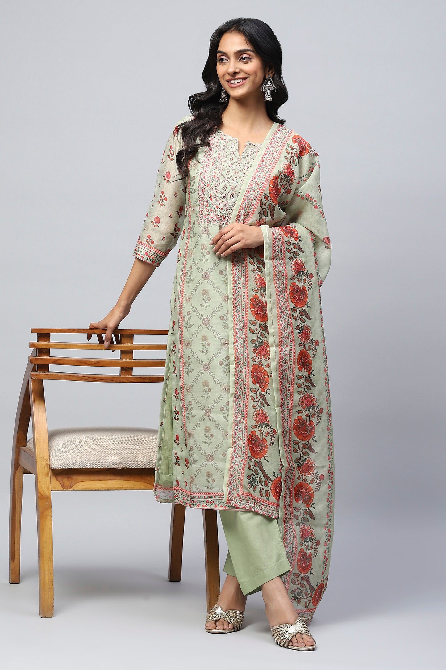 Green Printed Suit Set for Women with Hand Embroidery – Elegant & Chic