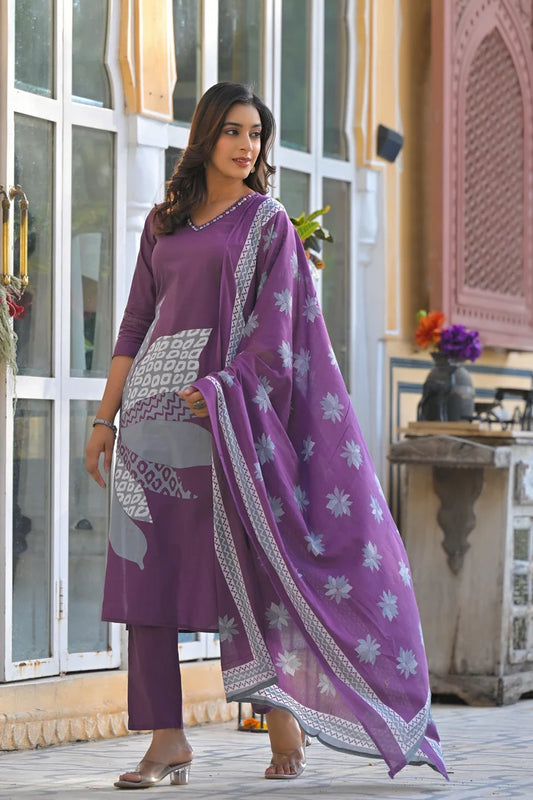 Amethyst Bloom Printed Kurta Set with Dupatta