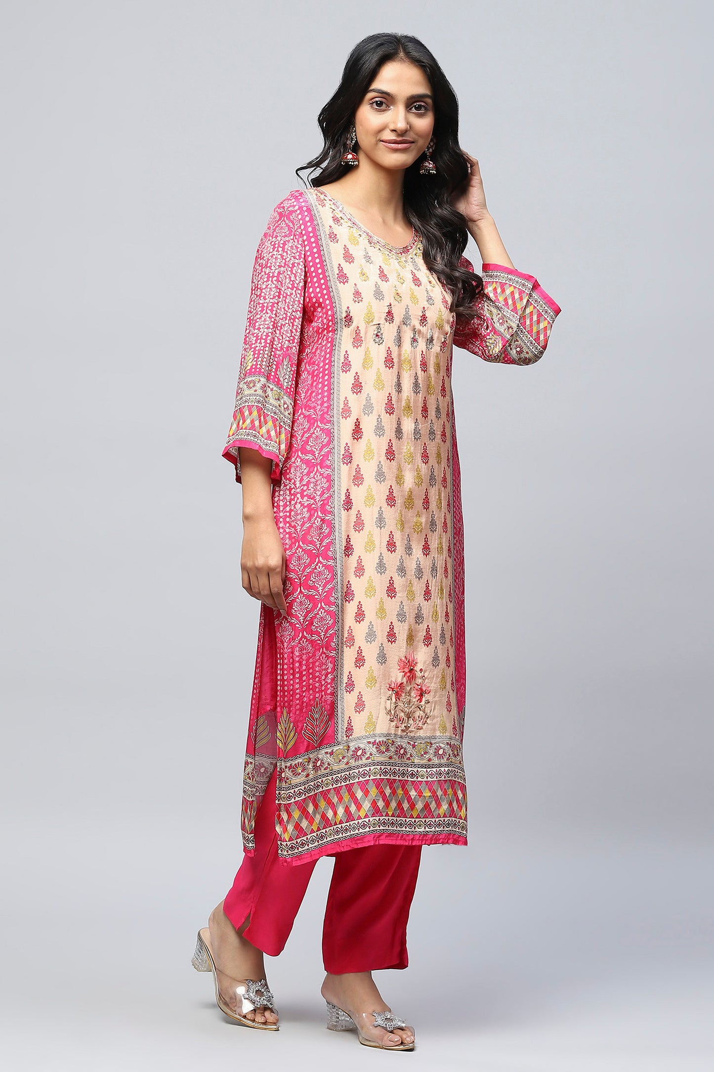 Pink Digital Print Suit Set for Women – Chic & Contemporary