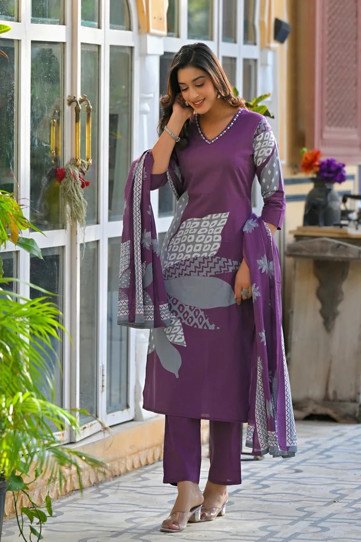Amethyst Bloom Printed Kurta Set with Dupatta - Qurbat
