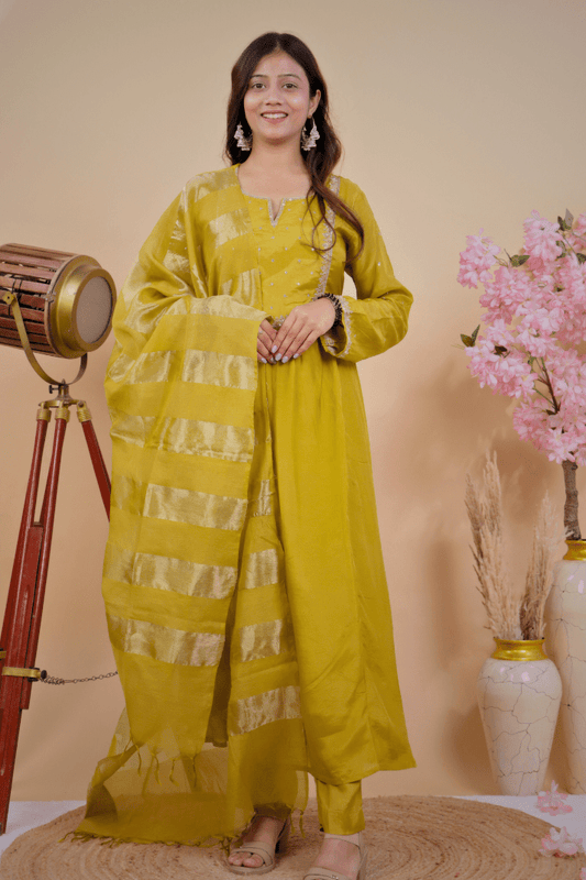 Classic Heena Green Embroidered Suit Set with Dupatta - Qurbat