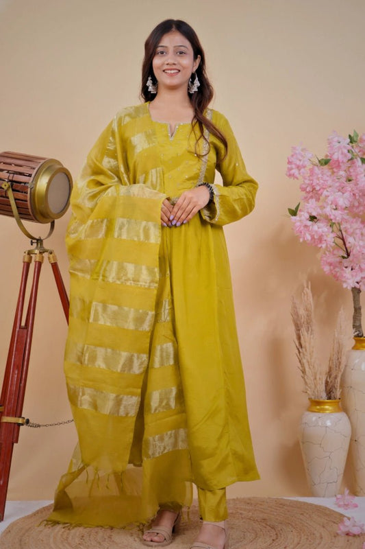 Classic Heena Green Embroidered Suit Set with Dupatta - Qurbat