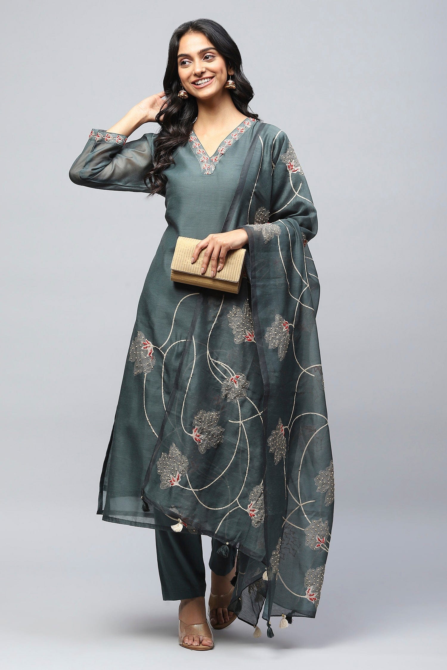 Green Digital Print Suit Set for Women with French Knot - Qurbat