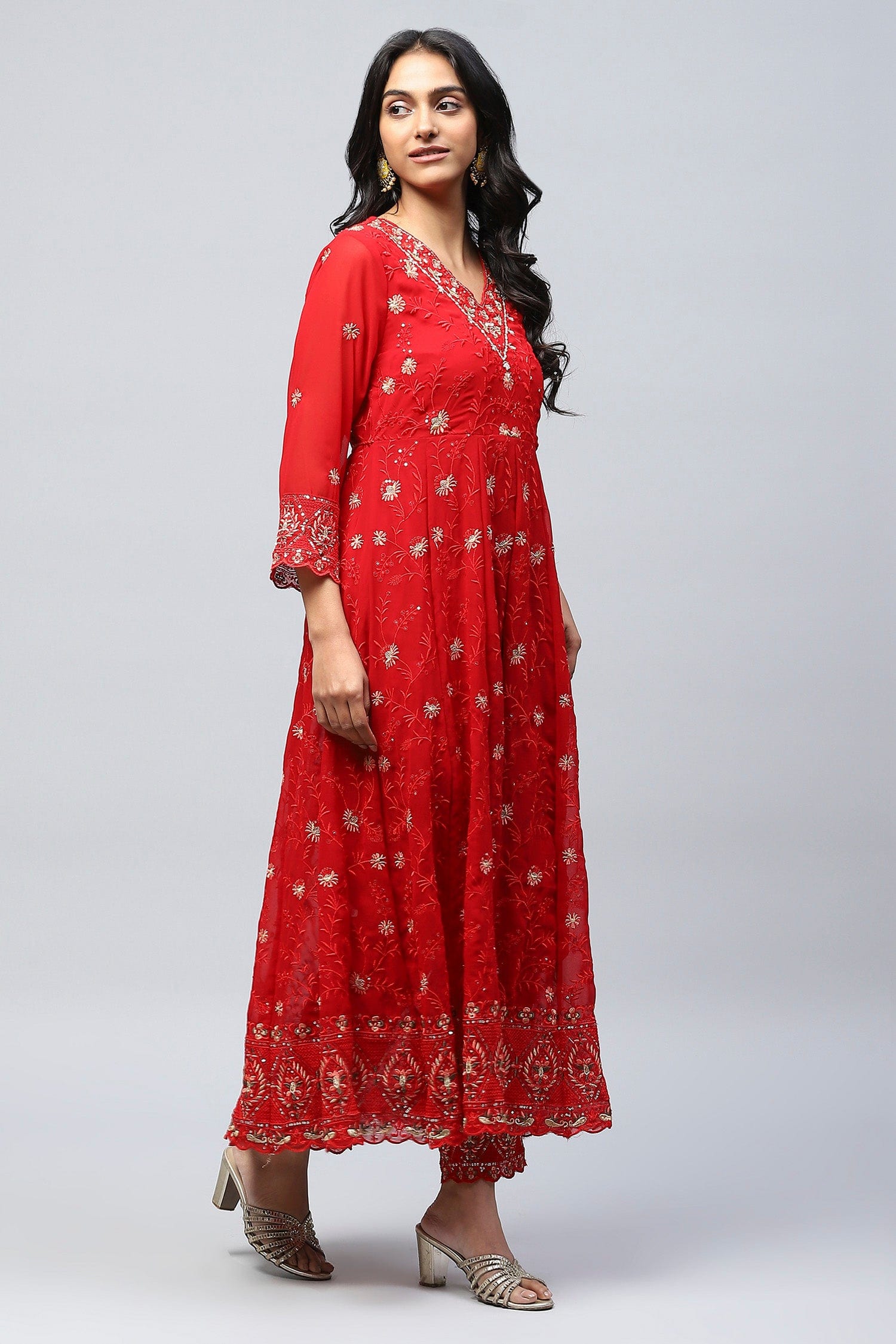 Rani Neck Embroidery Suit Set for Women - Qurbat